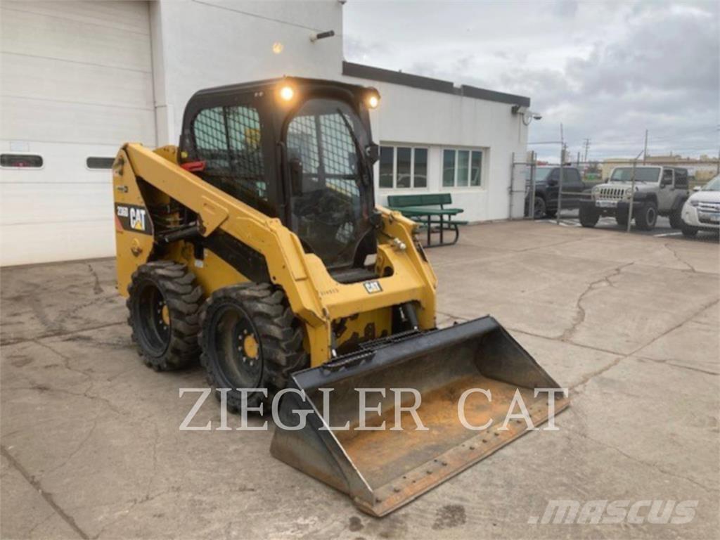 CAT 236D Skid steer loaders