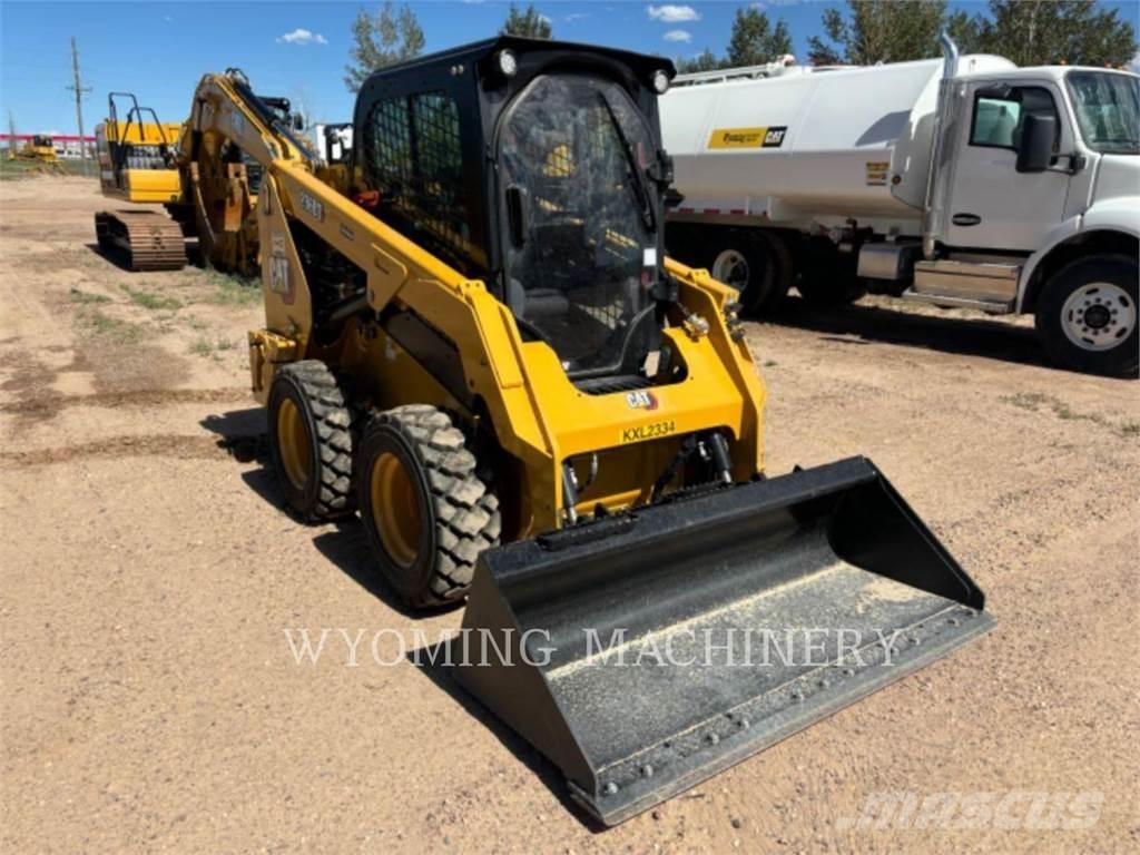 CAT 236D3 Skid steer loaders