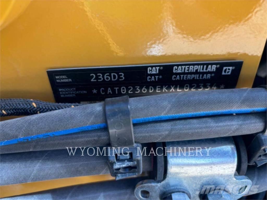 CAT 236D3 Skid steer loaders