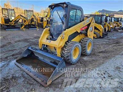CAT 236D3 Skid steer loaders