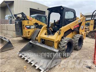 CAT 236D3 Skid steer loaders
