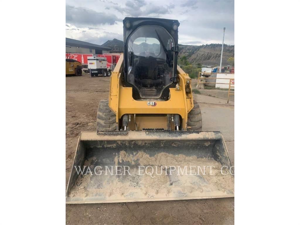 CAT 236D3 Skid steer loaders