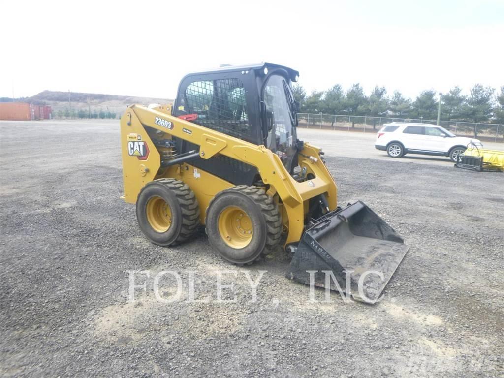 CAT 236D3 Skid steer loaders