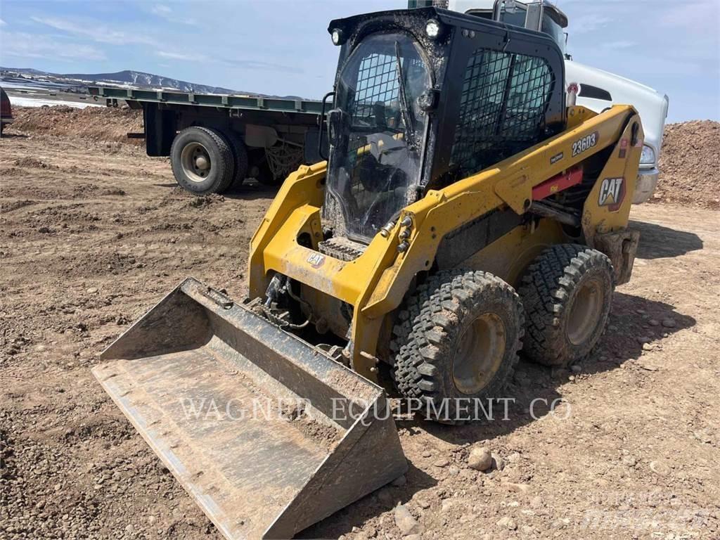 CAT 236D3 Skid steer loaders
