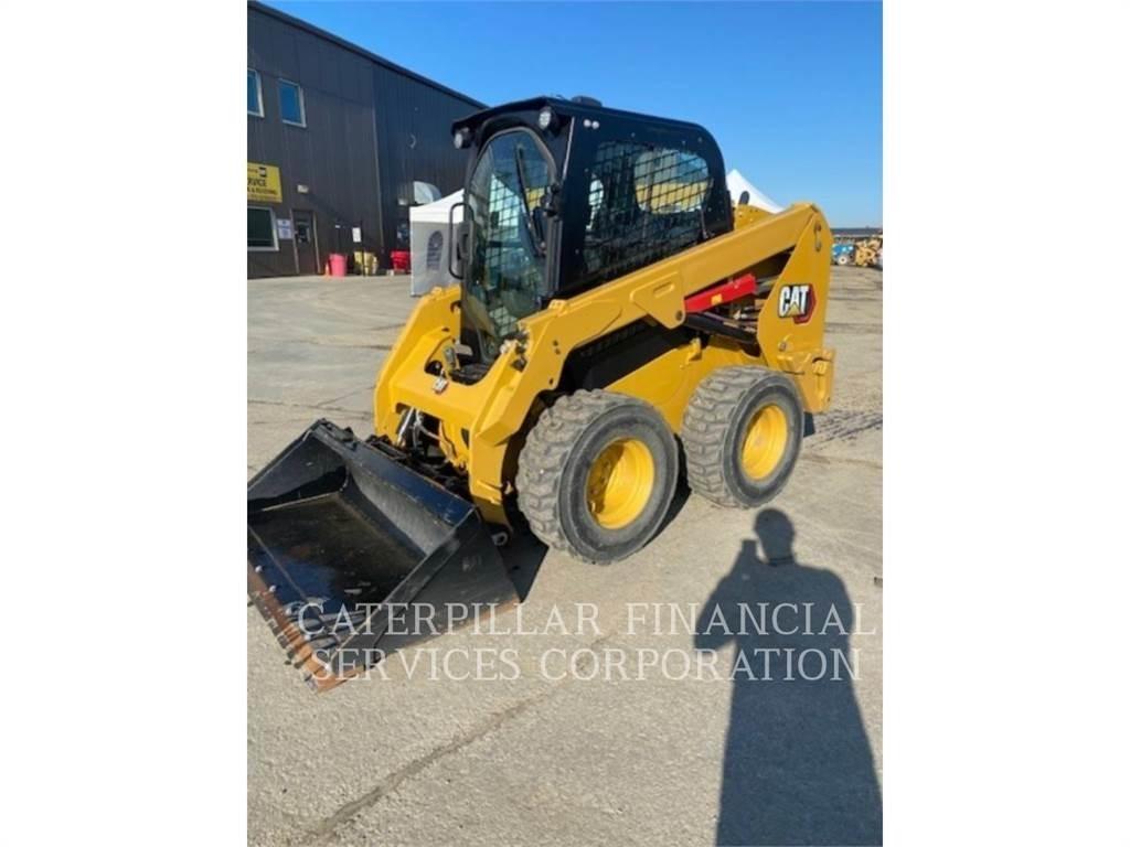 CAT 236D3 Skid steer loaders