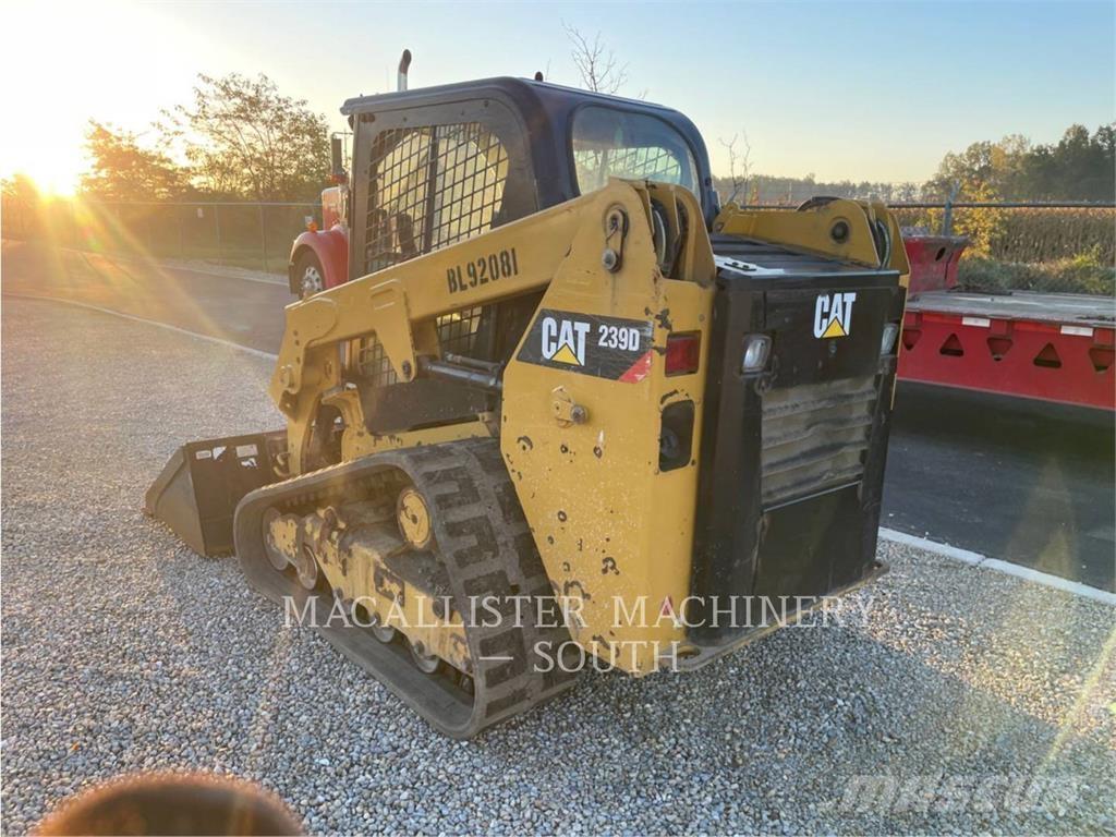 CAT 239D Crawler loaders