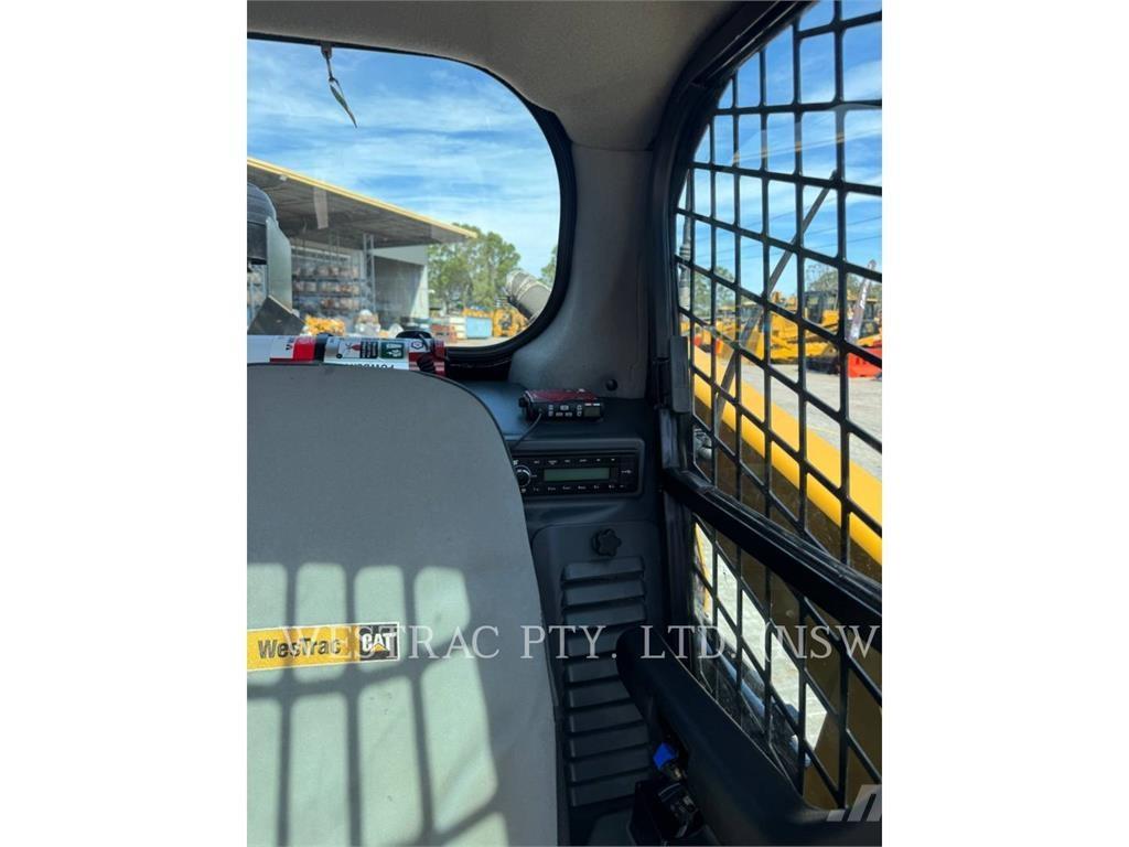 CAT 239D3 Crawler loaders