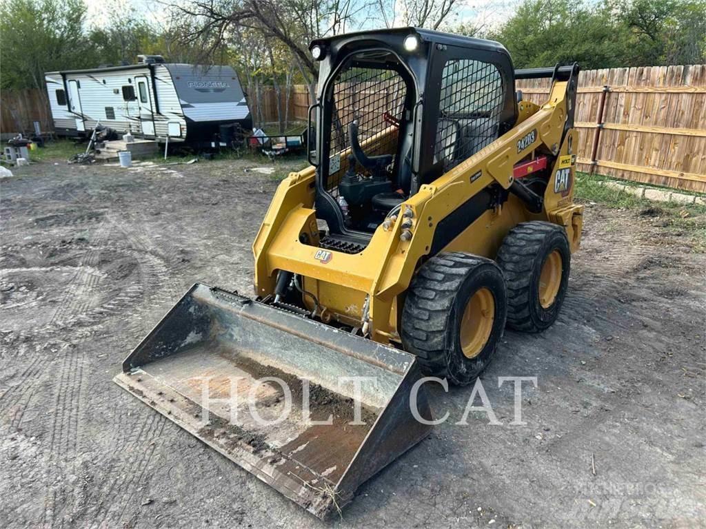 CAT 242D3 Skid steer loaders