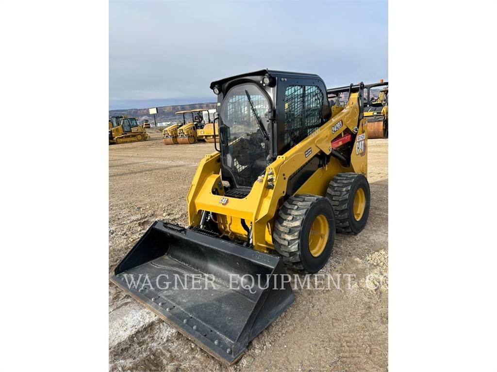 CAT 242D3 Skid steer loaders