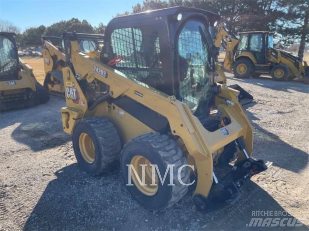 CAT 242D3 Skid steer loaders