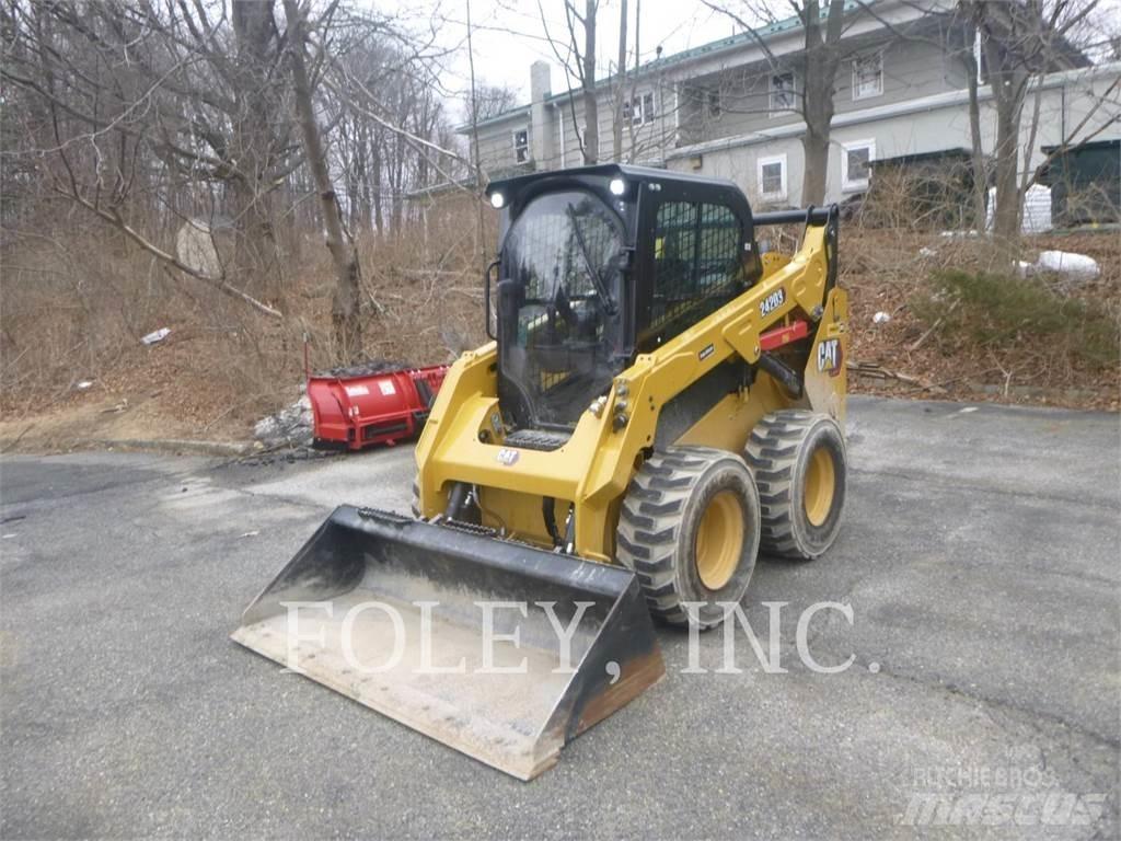 CAT 242D3 Skid steer loaders