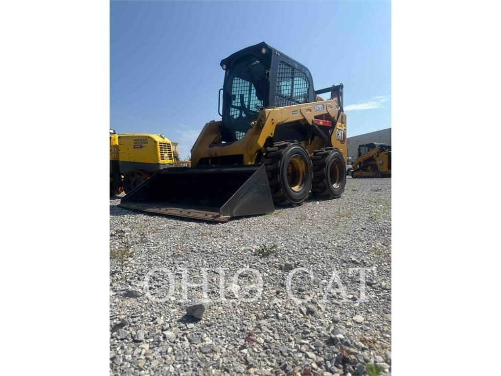 CAT 242D3 C3H2 Skid steer loaders