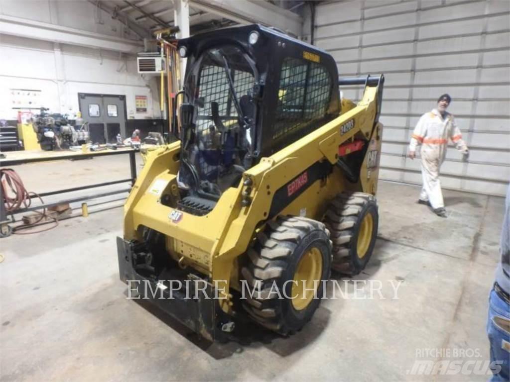 CAT 242D3 CA Skid steer loaders