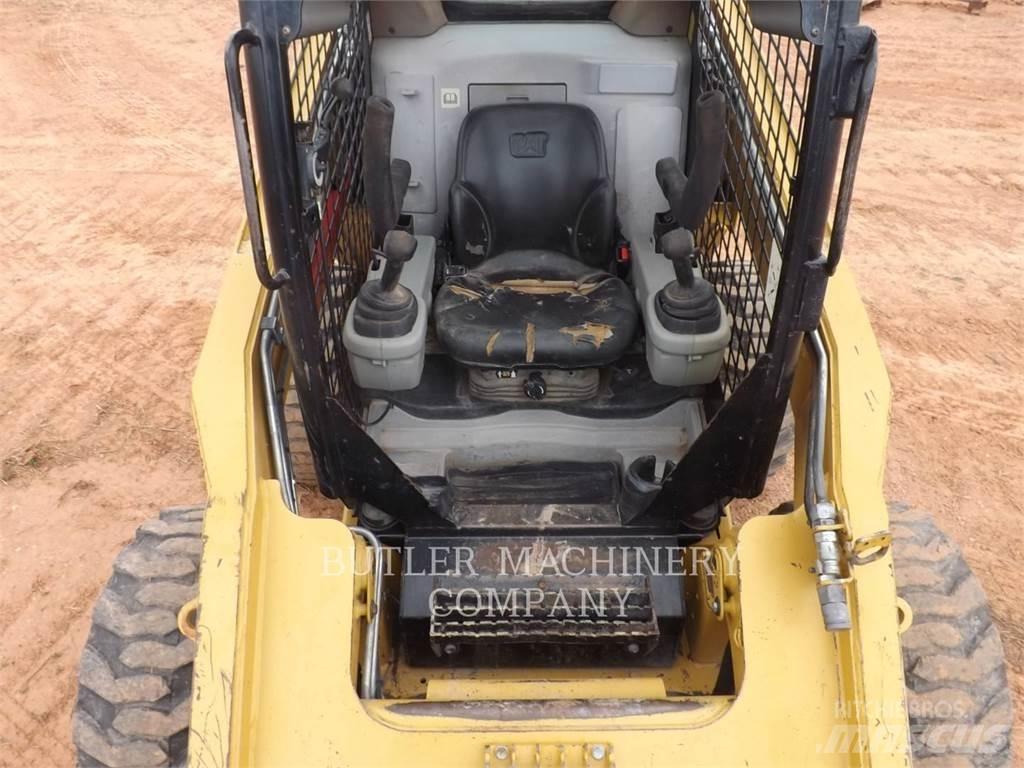 CAT 246C Skid steer loaders
