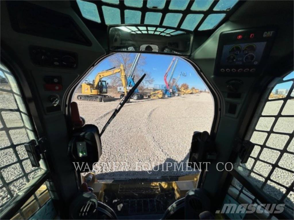 CAT 246D Skid steer loaders