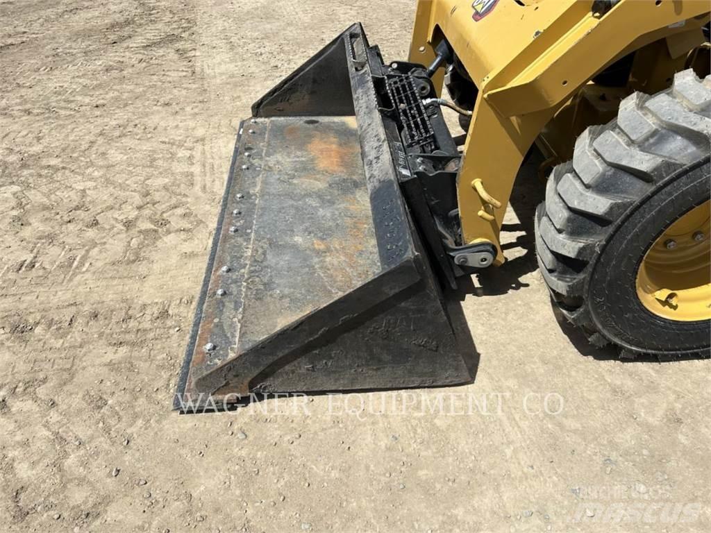 CAT 246D3 Skid steer loaders