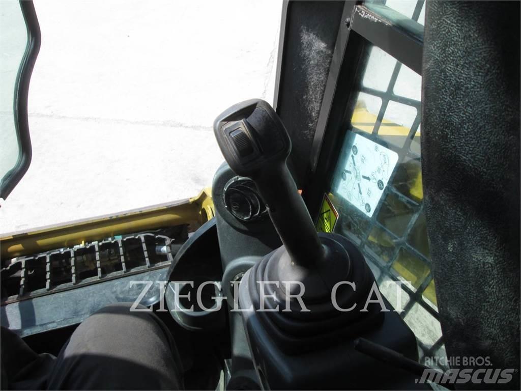CAT 257D Crawler loaders