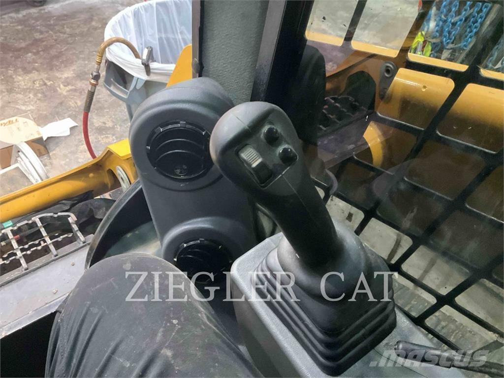 CAT 259D3 Crawler loaders