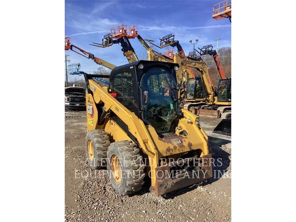 CAT 262D Skid steer loaders