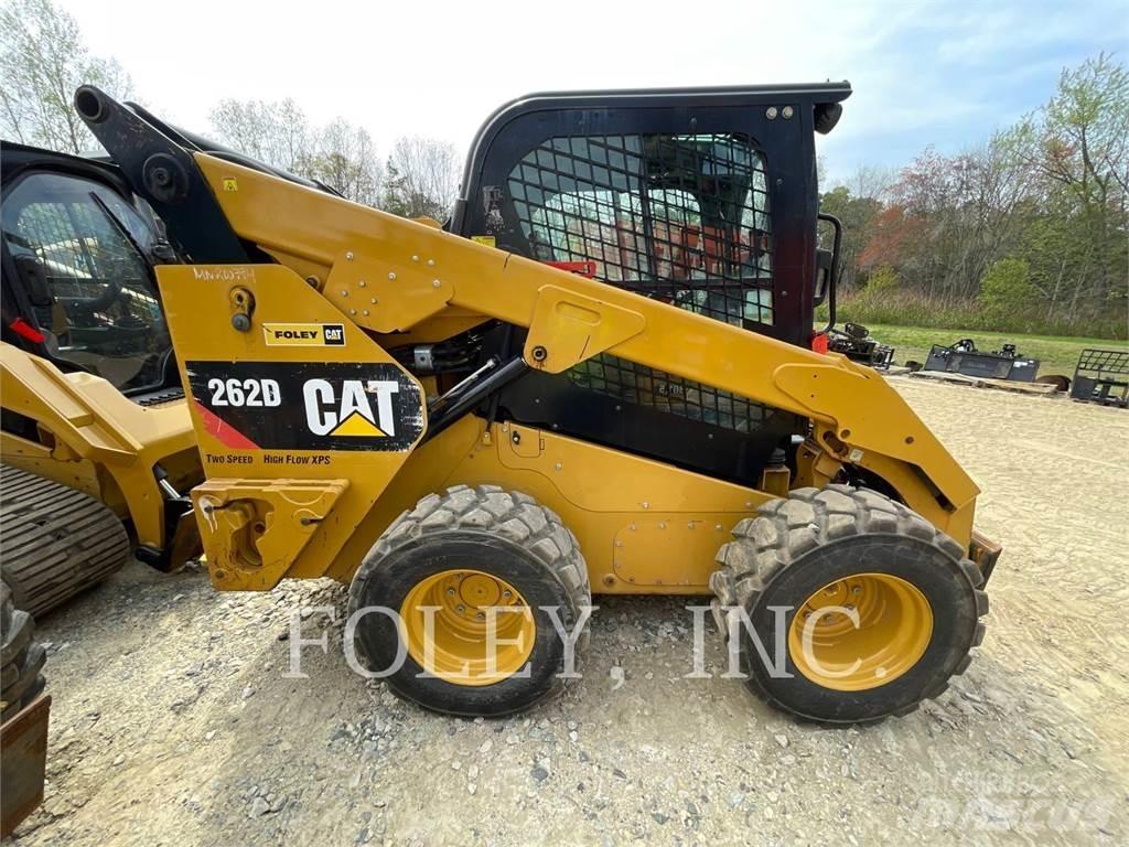 CAT 262D Skid steer loaders