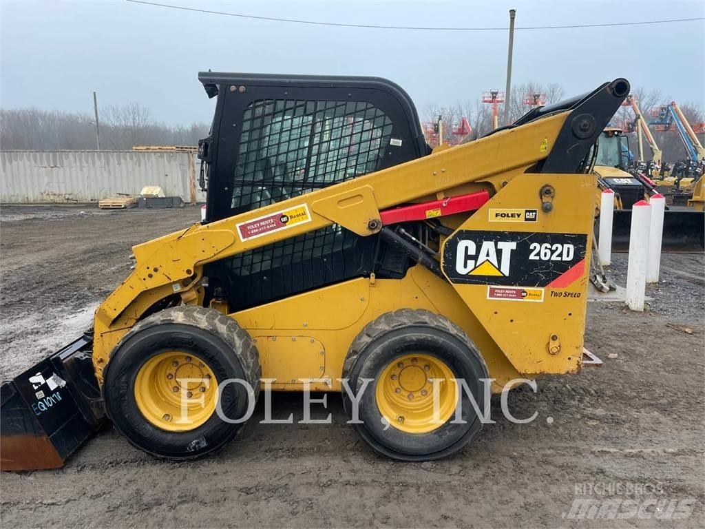 CAT 262D Skid steer loaders