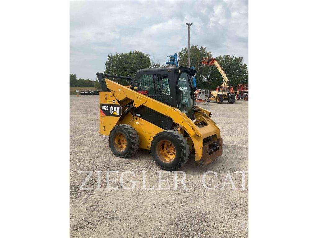 CAT 262D Skid steer loaders