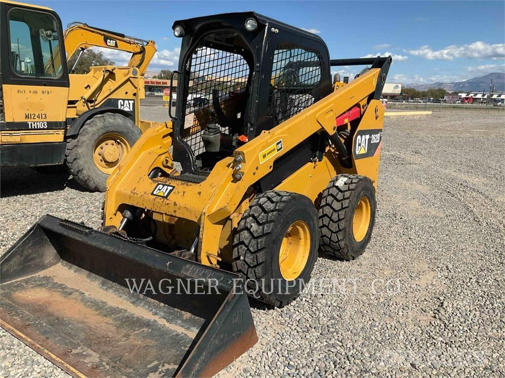 CAT 262D Skid steer loaders