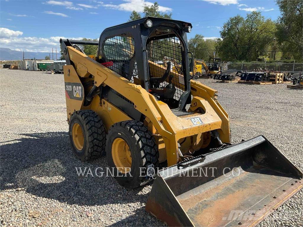 CAT 262D Skid steer loaders