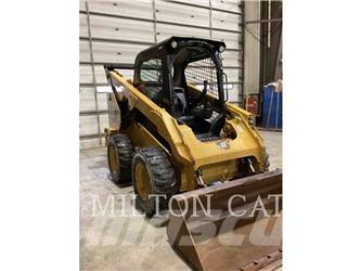 CAT 262D 3 Skid steer loaders