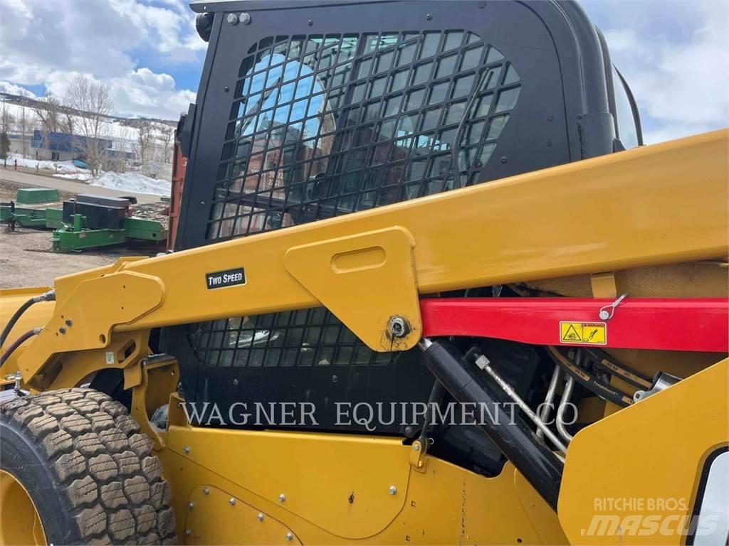 CAT 262D3 Skid steer loaders