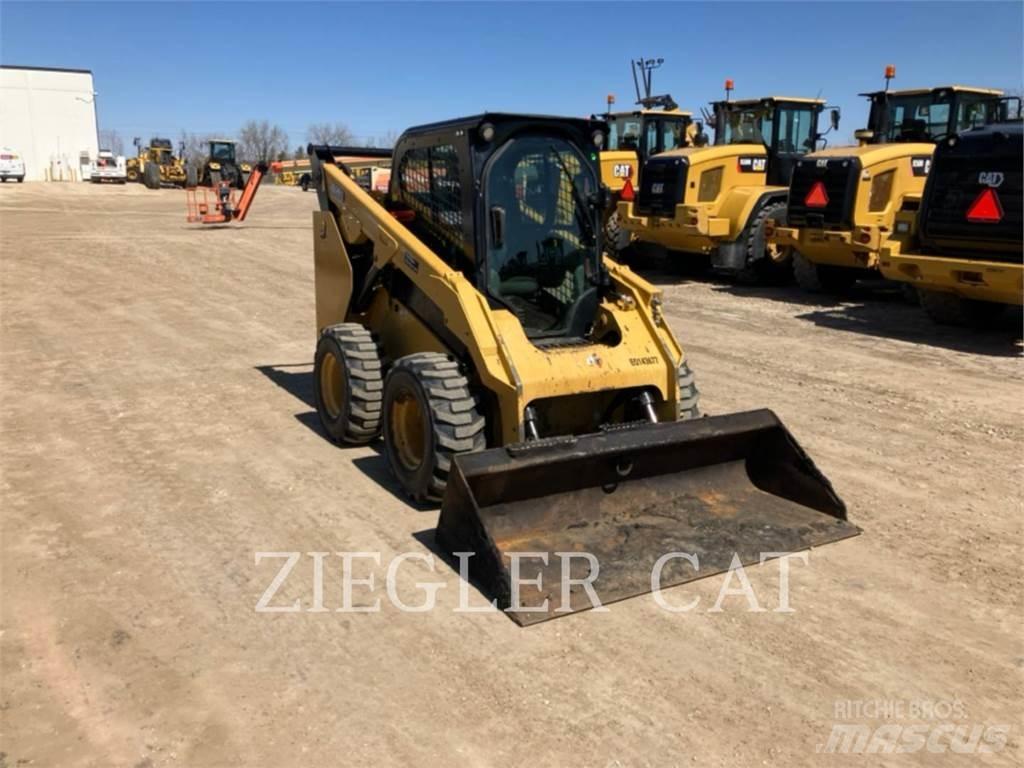 CAT 262D3 Skid steer loaders