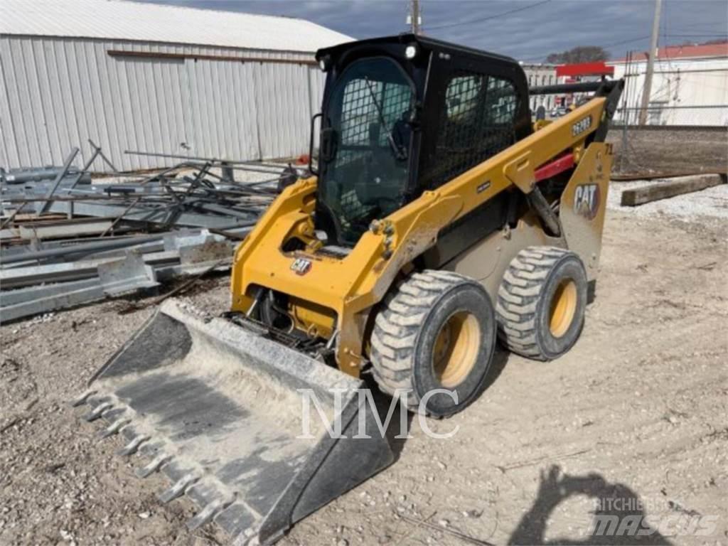 CAT 262D3 Skid steer loaders