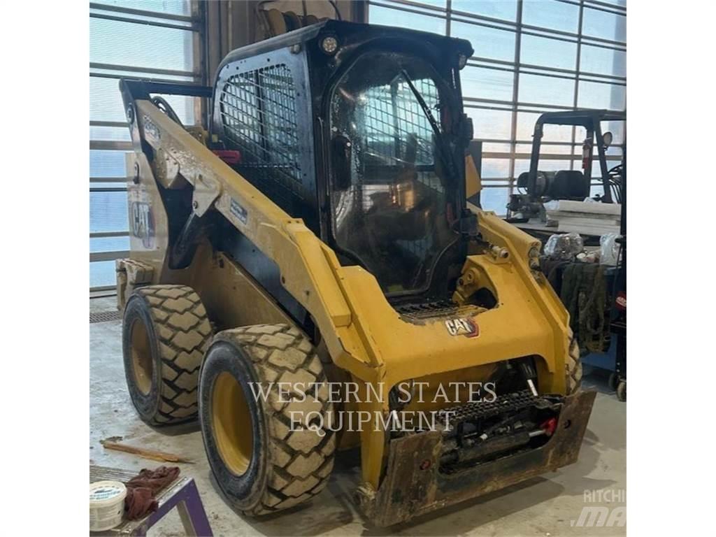 CAT 262D3 Skid steer loaders