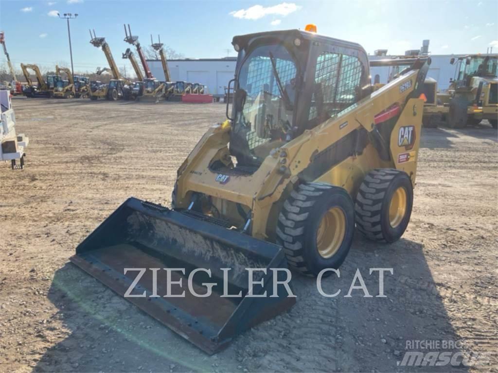 CAT 262D3 Skid steer loaders