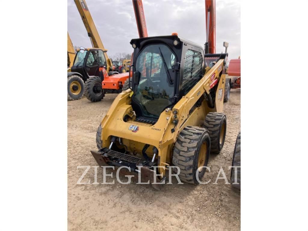CAT 262D3 Skid steer loaders