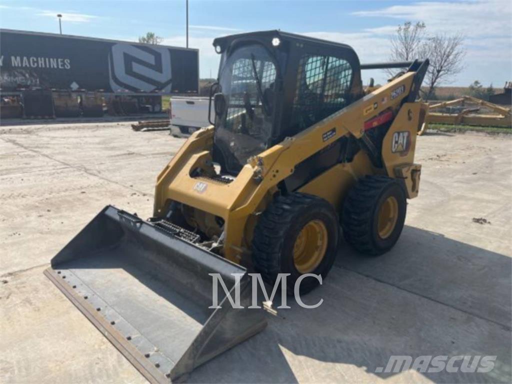 CAT 262D3 Skid steer loaders