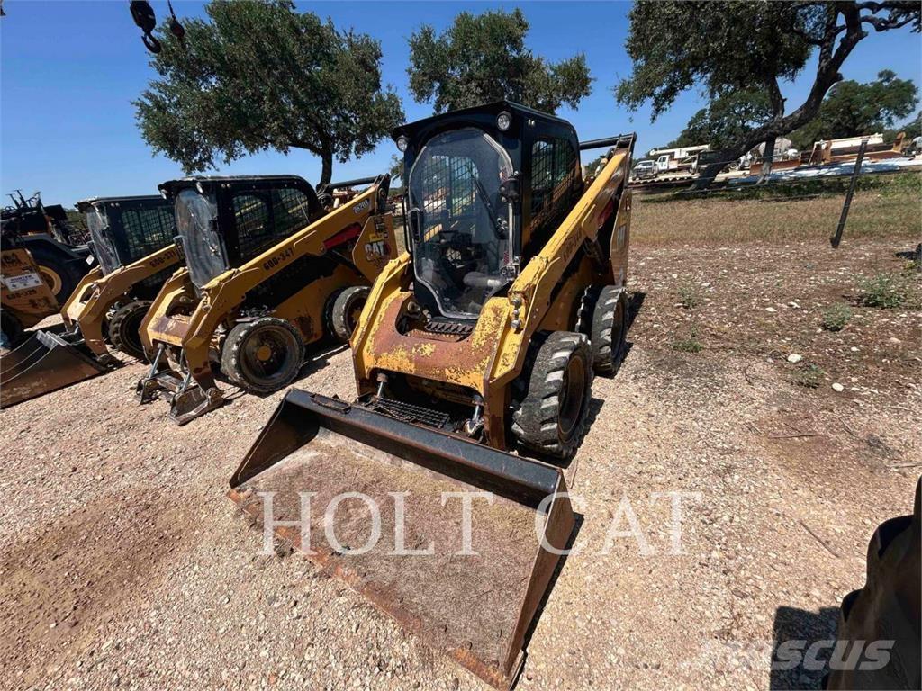 CAT 262D3 Skid steer loaders