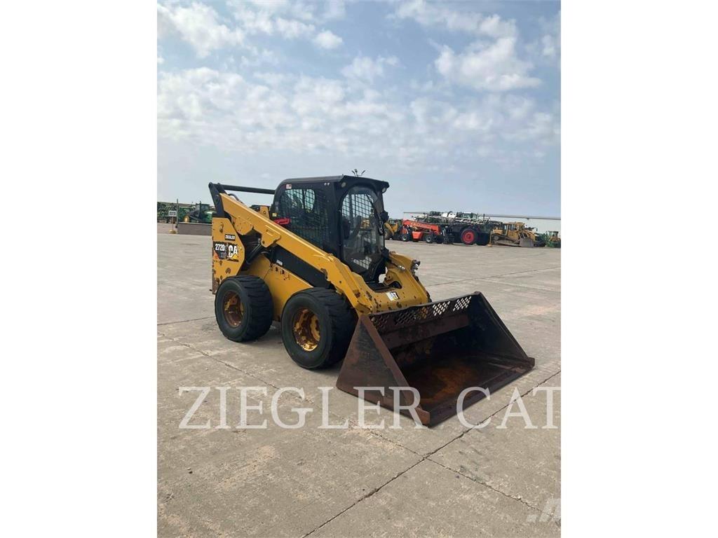 CAT 272D2 Skid steer loaders