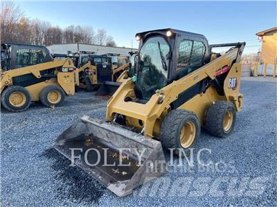 CAT 272D3 Skid steer loaders