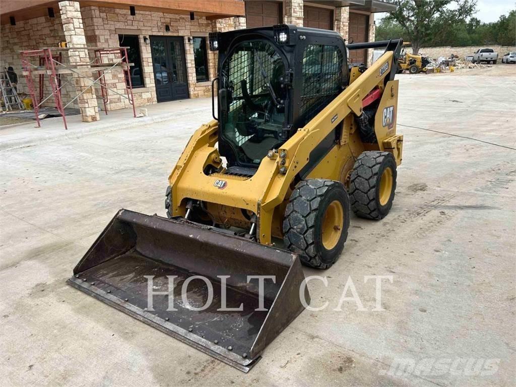 CAT 272D3 Skid steer loaders