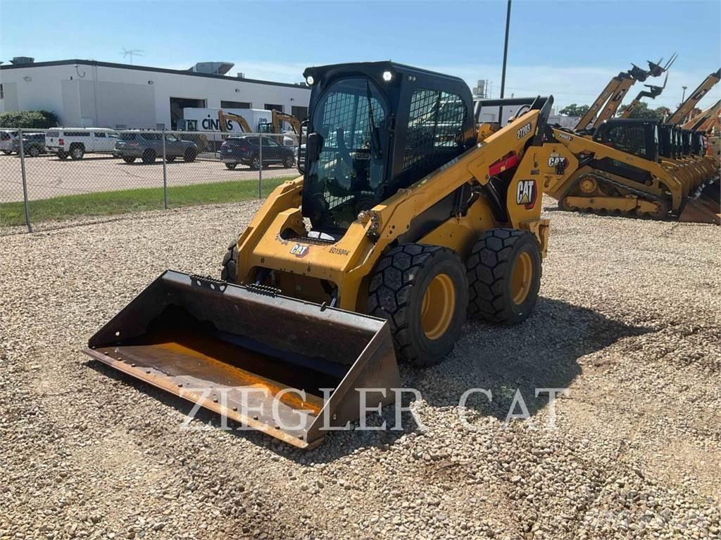 CAT 272D3 Skid steer loaders