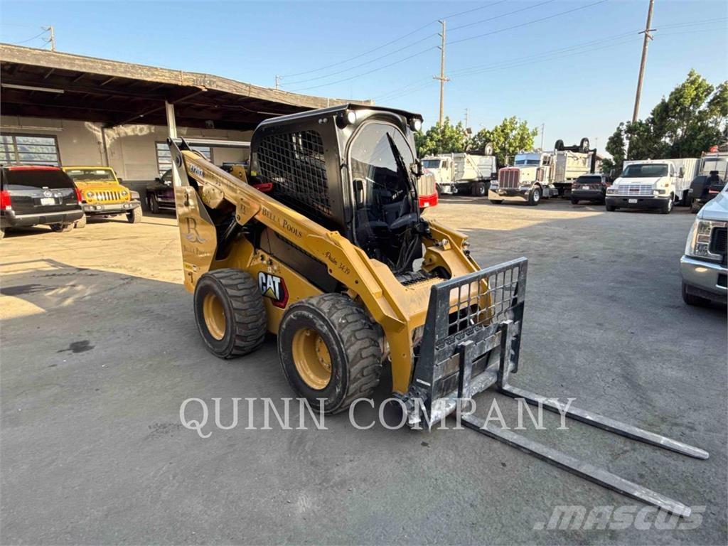 CAT 272D3 Skid steer loaders