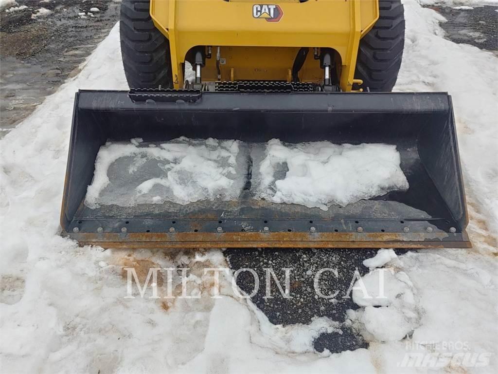 CAT 272D3XE Skid steer loaders