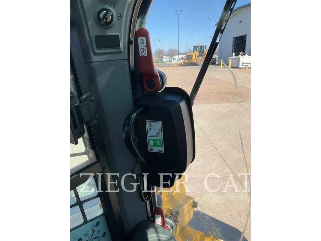 CAT 299D3 Crawler loaders
