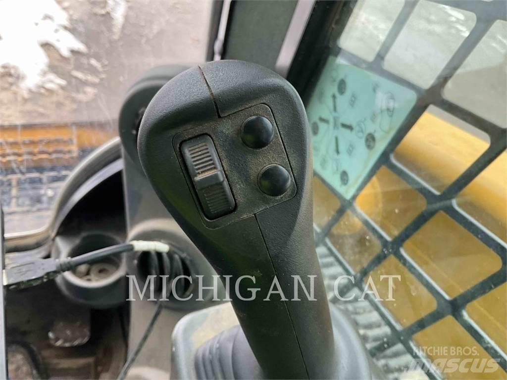 CAT 299D3XE D2AQBR Skid steer loaders