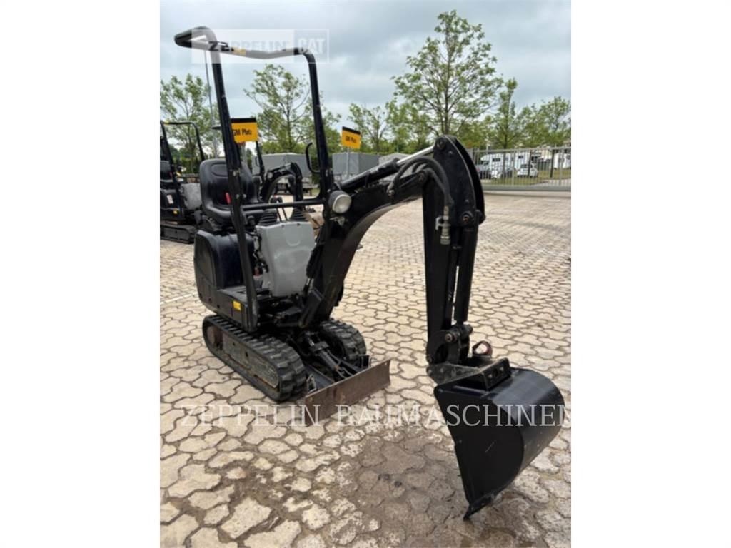 CAT 300.9D Crawler excavators