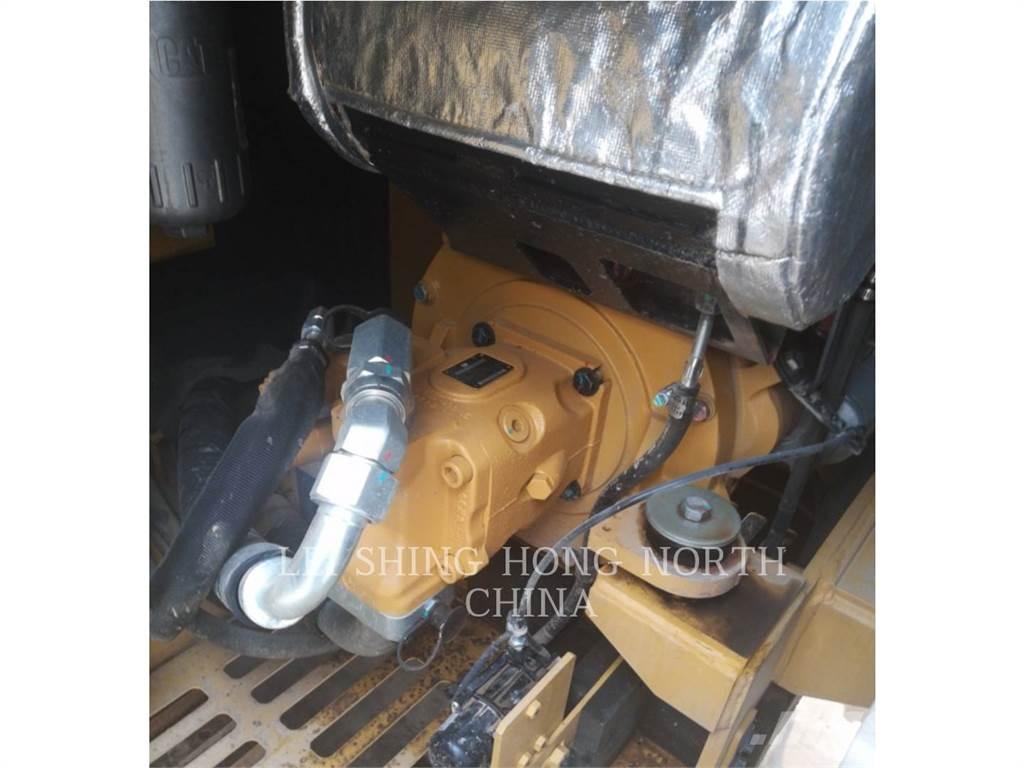 CAT 305.5E2 Crawler excavators