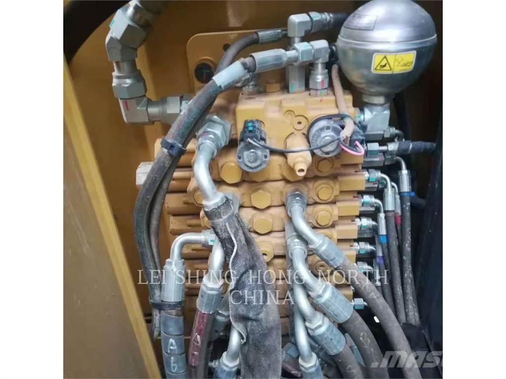 CAT 305.5E2 Crawler excavators