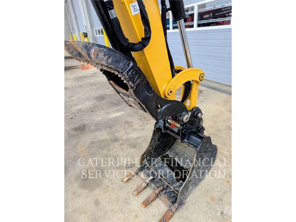 CAT 30507CR Crawler excavators
