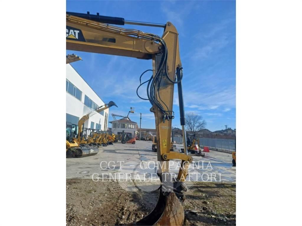 CAT 310 Crawler excavators